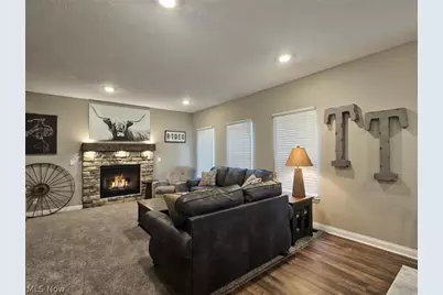 35965 Lake Shore Boulevard, Eastlake, OH 44095 - Photo 10