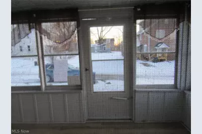 595 Flora Avenue, Akron, OH 44314 - Photo 16