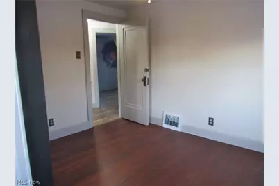 595 Flora Avenue, Akron, OH 44314 - Photo 14