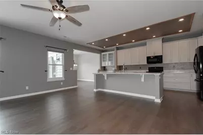 1175 Vista Lago Circle, Painesville Twp, OH 44077 - Photo 8