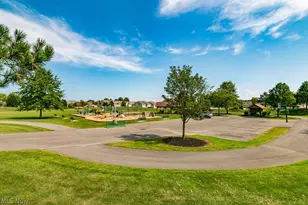 1175 Vista Lago Cir, Painesville Twp, OH 44077 - Photo 50