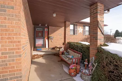 3985 36th Street NW, Canton, OH 44718 - Photo 4
