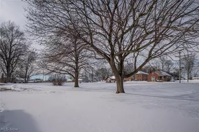 3985 36th Street NW, Canton, OH 44718 - Photo 32