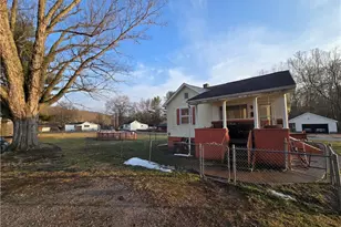 71421 Center St, St Clairsville, OH 43950 - Photo 8