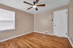 21202 Gardenview Dr, Maple Heights, OH 44137 - Photo 20