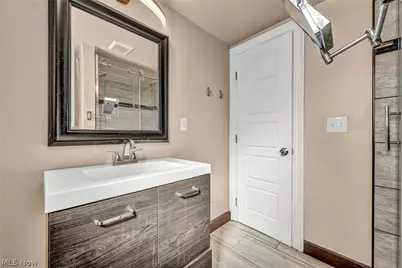 21202 Gardenview Drive, Maple Heights, OH 44137 - Photo 30