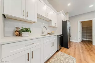 1863 Woodlawn Ave, East Cleveland, OH 44112 - Photo 12