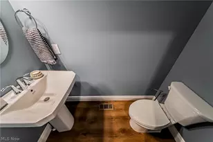 1863 Woodlawn Ave, East Cleveland, OH 44112 - Photo 16