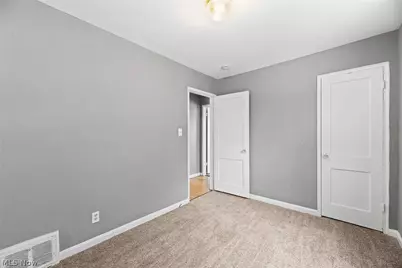 1620 Highview Avenue, Akron, OH 44301 - Photo 12