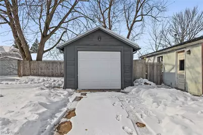 2111 21st Street, Canton, OH 44705 - Photo 38