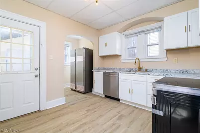 263 Hollywood Boulevard, Steubenville, OH 43952 - Photo 12