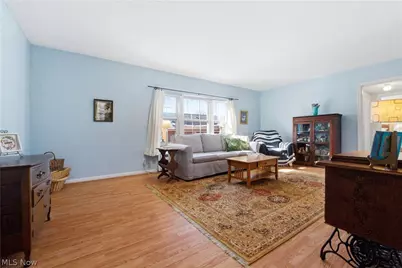 15875 Van Aken Boulevard #302C, Huber Heights, OH 44120 - Photo 4