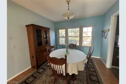 15875 Van Aken Boulevard, Huber Heights, OH 44120 - Photo 8