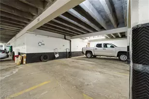 15875 Van Aken Blvd, Huber Heights, OH 44120 - Photo 30