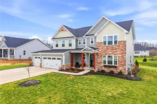 1404 Southbrook Cir NE, Canton, OH 44721 - Photo 2