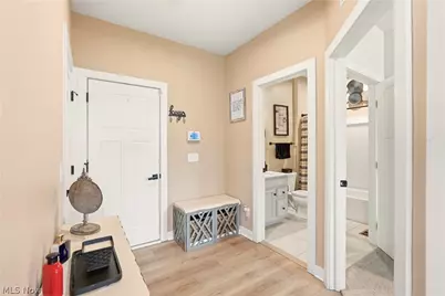 1404 Southbrook Circle NE, Canton, OH 44721 - Photo 16