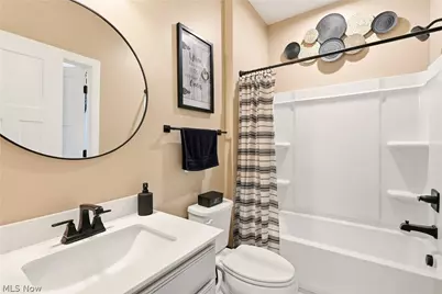 1404 Southbrook Circle NE, Canton, OH 44721 - Photo 18