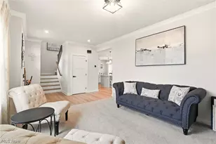 1404 Southbrook Cir NE, Canton, OH 44721 - Photo 4