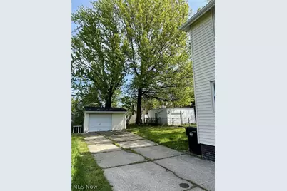 10301 Dickens Avenue, Loveland, OH 44104 - Photo 2