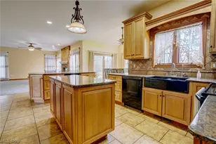 7081 Ruby Ct, Youngstown, OH 44515 - Photo 10
