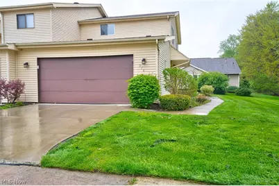 378 Deepwood Drive, Wadsworth, OH 44281 - Photo 2