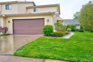 378 Deepwood Dr, Wadsworth, OH 44281 - Photo 2
