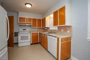 542 Sheldon St, Ravenna, OH 44266 - Photo 16