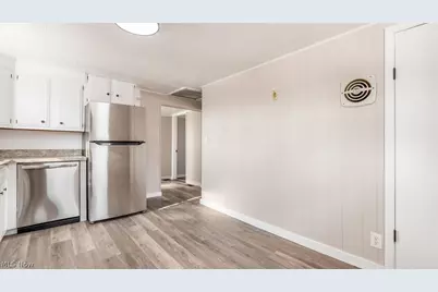 305 N High Street, New Lexington, OH 43764 - Photo 10