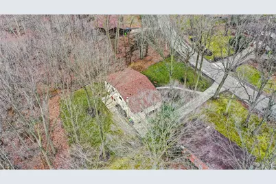 447 Spring Grove Drive, Tallmadge, OH 44278 - Photo 8