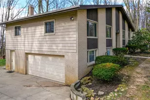 447 Spring Grove Dr, Tallmadge, OH 44278 - Photo 4