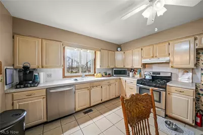 447 Spring Grove Drive, Tallmadge, OH 44278 - Photo 18