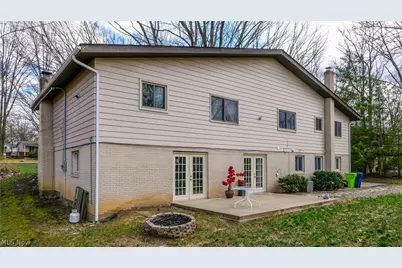 447 Spring Grove Drive, Tallmadge, OH 44278 - Photo 4