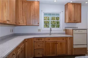 6268 Boatman Dr NW, Canal Fulton, OH 44614 - Photo 10