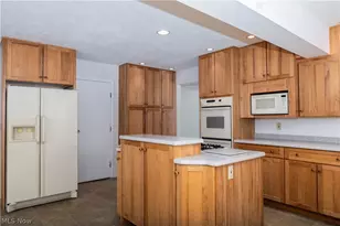 6268 Boatman Dr NW, Canal Fulton, OH 44614 - Photo 6