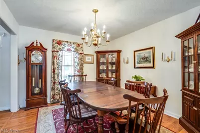 136 Taylor Road, Barberton, OH 44203 - Photo 6