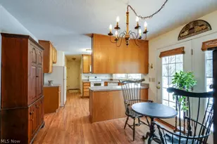 136 Taylor Rd, Barberton, OH 44203 - Photo 16