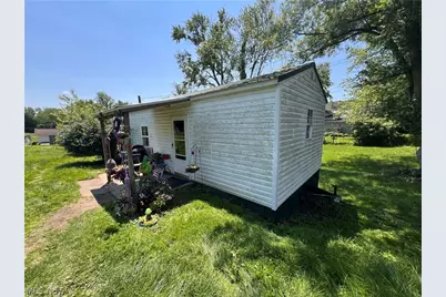 108.5 S Paul Street, Woodsfield, OH 43793 - Photo 2