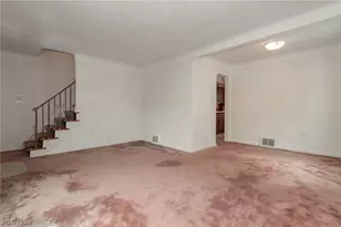 1307 Summit Dr, Loveland, OH 44124 - Photo 4