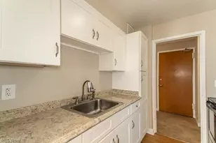 11850 Edgewater Dr, Oakwood, OH 44107 - Photo 10