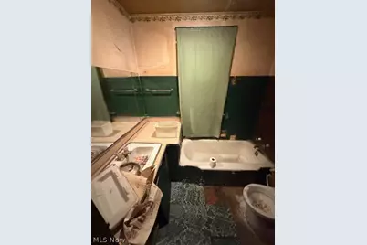 10800 Crestwood Avenue, Loveland, OH 44104 - Photo 30