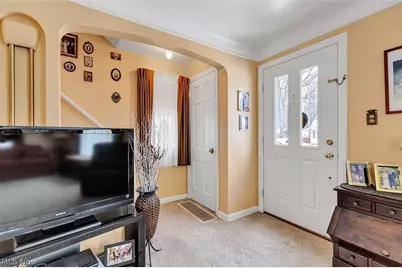 20718 Stanford Avenue, Fairview Park, OH 44126 - Photo 4