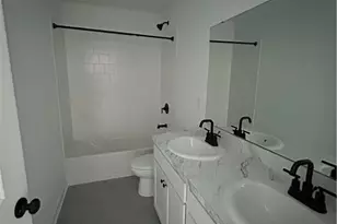 502 Cedarwood Trl, Elyria, OH 44035 - Photo 6