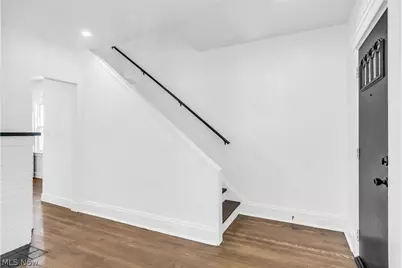 14404 Bayes Avenue, Oakwood, OH 44107 - Photo 16