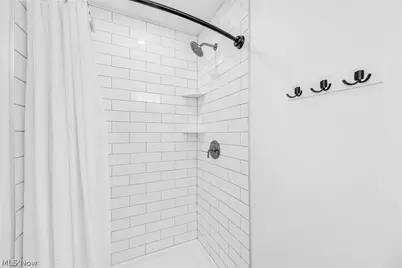 14404 Bayes Avenue, Oakwood, OH 44107 - Photo 30