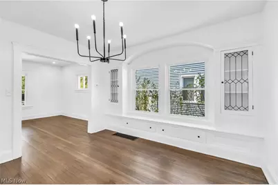 14404 Bayes Avenue, Oakwood, OH 44107 - Photo 8