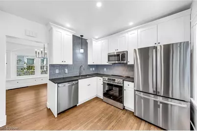 14404 Bayes Avenue, Oakwood, OH 44107 - Photo 12