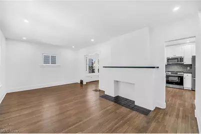 14404 Bayes Avenue, Oakwood, OH 44107 - Photo 2