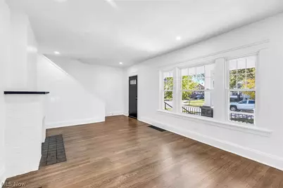 14404 Bayes Avenue, Oakwood, OH 44107 - Photo 4