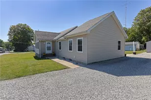 1914 S Bayview Dr, Lakeside Marblehead, OH 43440 - Photo 8