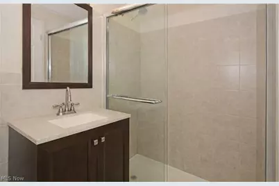 12520 Edgewater Drive #809, Oakwood, OH 44107 - Photo 6